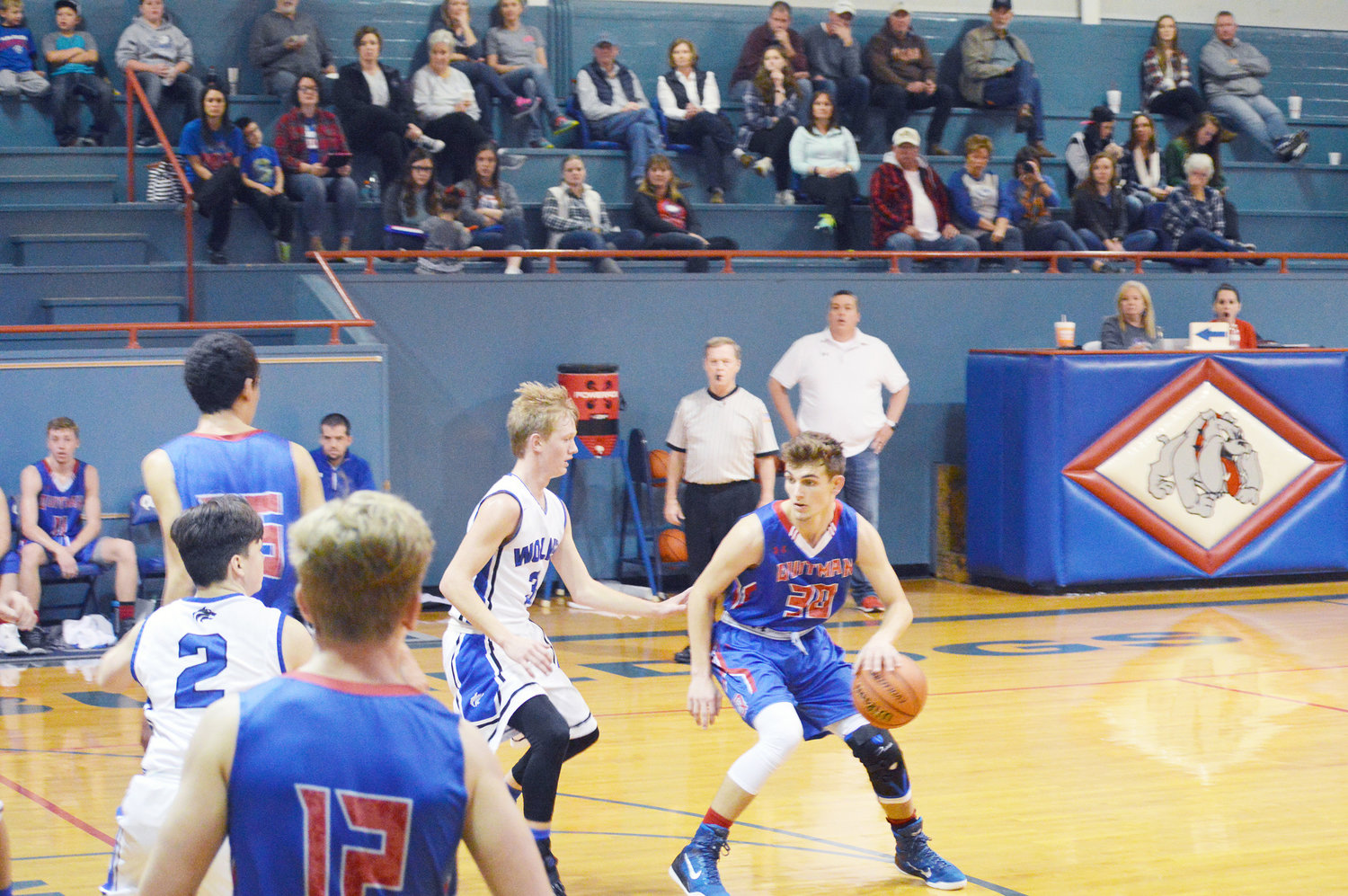 All tournament selection Garrett Taylor looks to drive the lane in last week’s contest against Wolfe City.