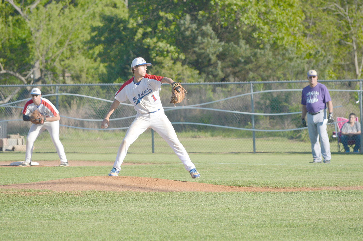 Jake Farmer fires a pitch from the mound in Friday’s  game against Eustace.