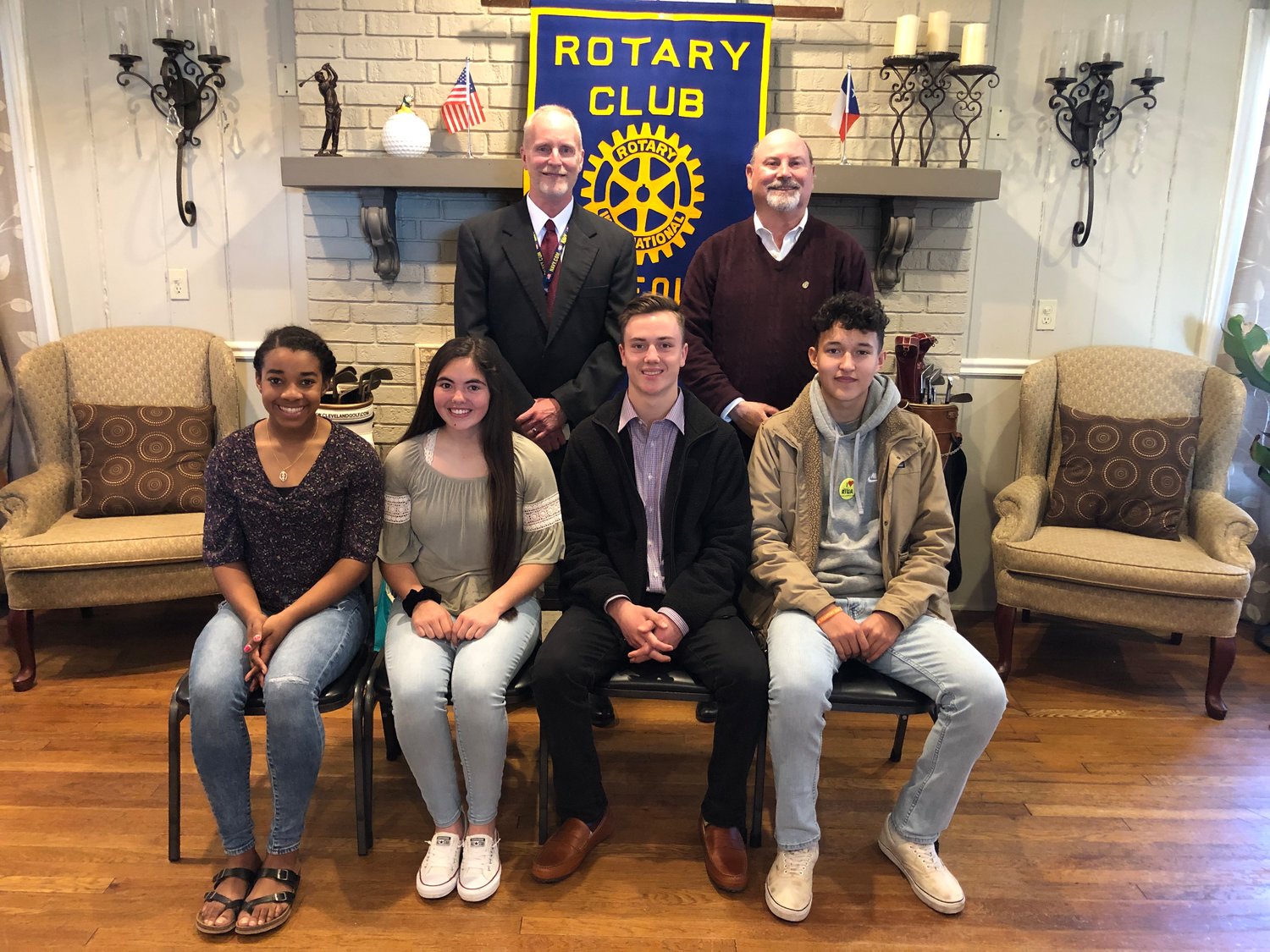 Mineola high school students Abby Kratzmeyer, Alana Galaz, Thomas Hooton and Nathan Rojas attended the Rotary Youth Leadership Awards camp. The students received a scholarship from Mineola Rotary Club to be a part of the dynamic learning opportunity. High school principal David Sauer has been taking students to RYLA for years and has continuously seen the benefits of the camp for the students. Also pictured is Greg Hollen, representative and past president of Mineola Rotary. (Monitor photo by Amanda Duncan)