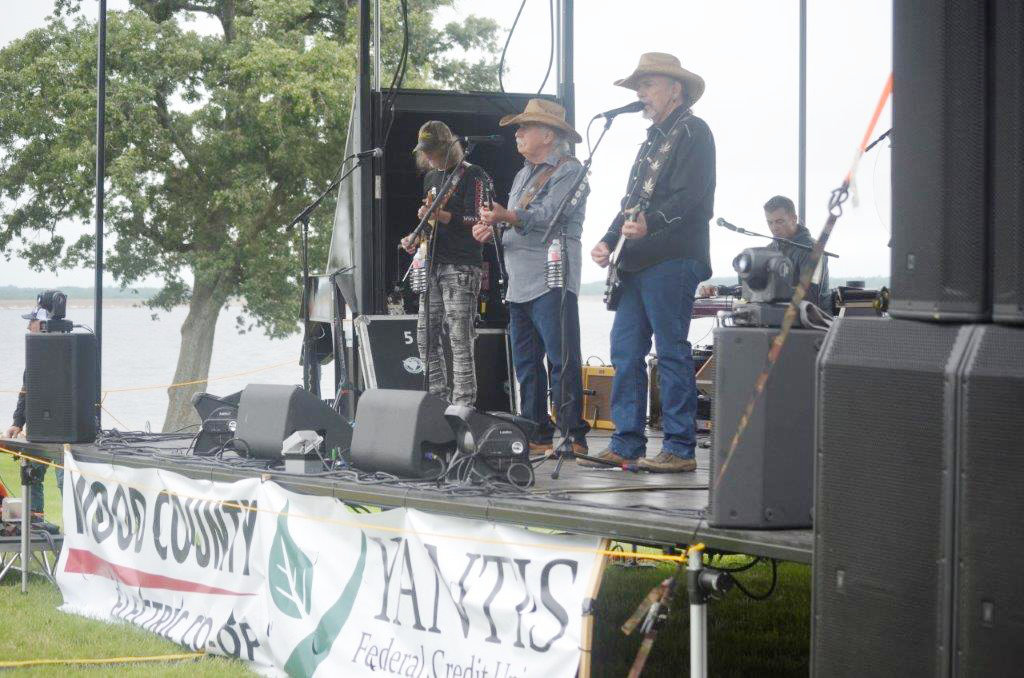 The Bellamy Brothers entertained over 2,000 fans at the Sunday concert at Lake Fork.